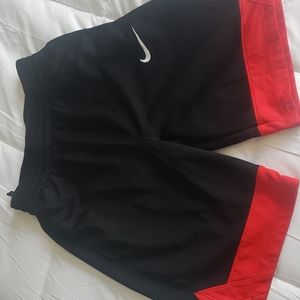 Nike dri fit basketball shorts youth largd